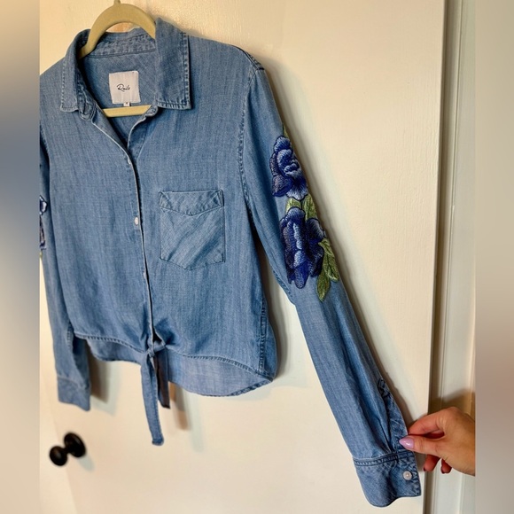 RAILS Val Floral Patch Embroidered Blue Denim Button-Down Tie-Front Blouse- XS - Picture 6 of 11